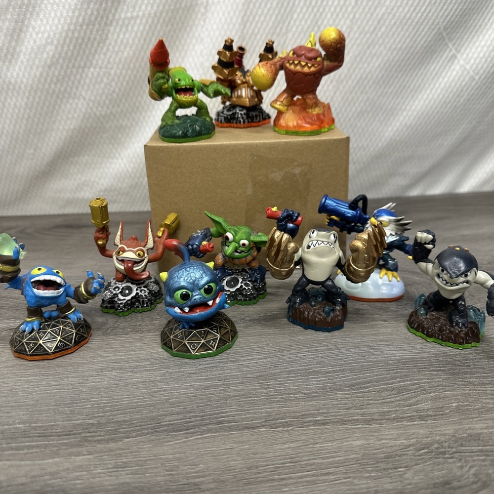Skylanders Lot Of 10 Dragon Skylander Xbox 360 Figures Skylander Portal Game Lot